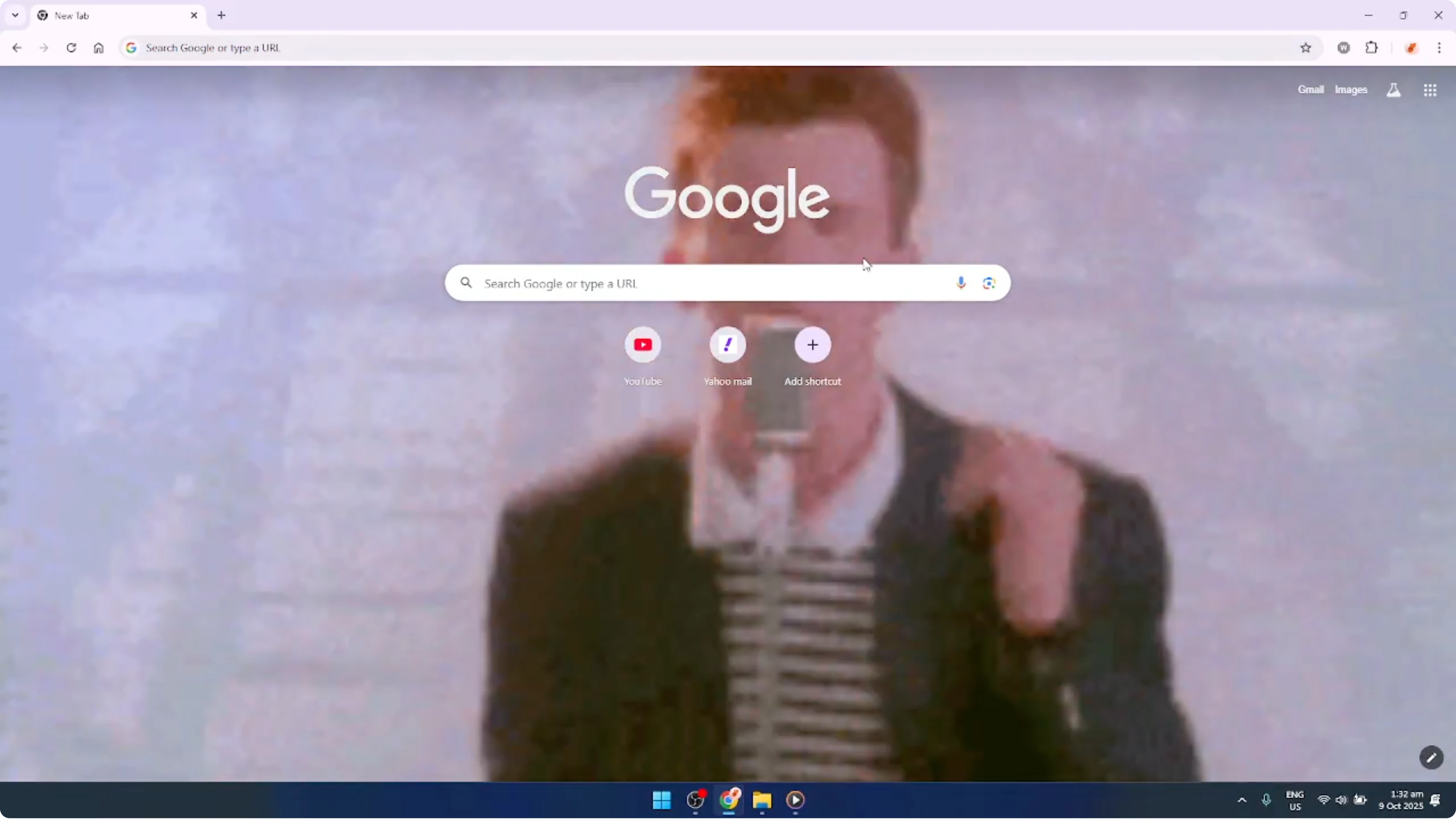 Screenshot from How To Set a GIF Background in Google Chrome [2026 Guide] at 122s
